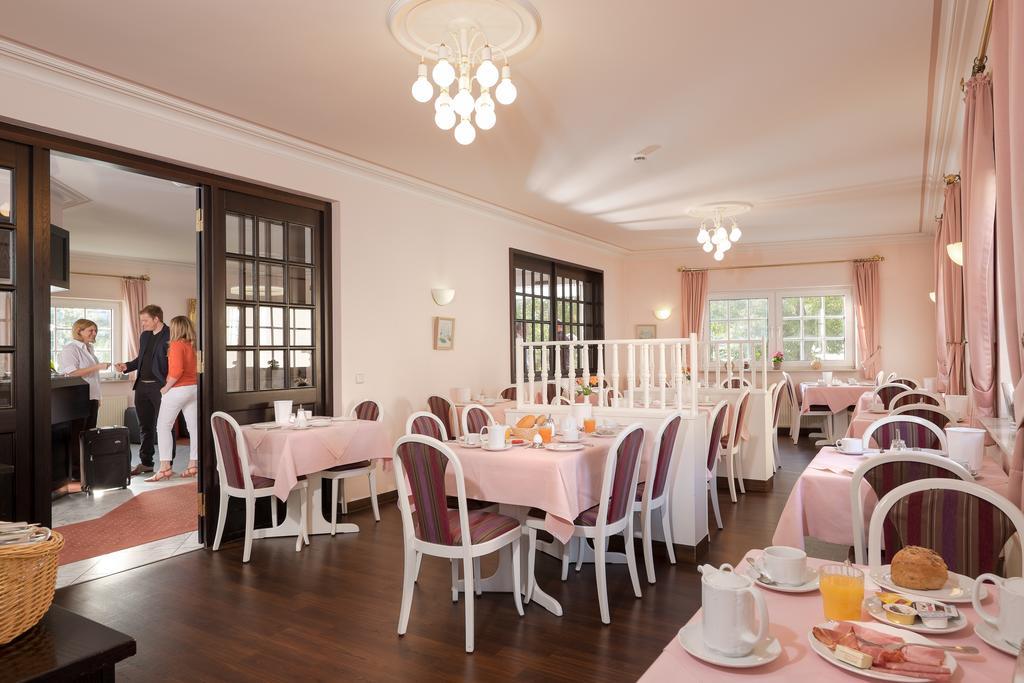 Hotel Heuboden Умкирх Экстерьер фото
