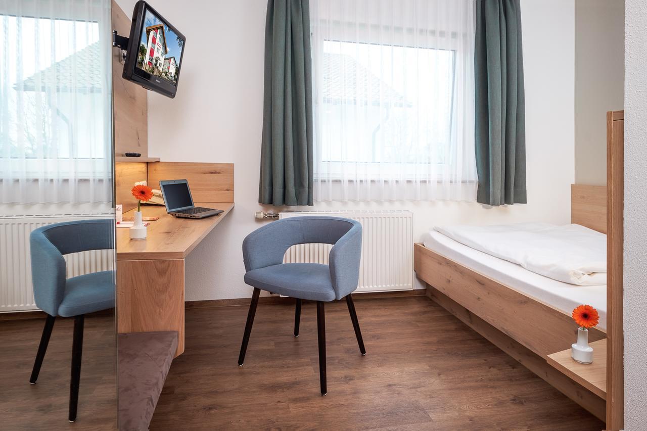 Hotel Heuboden Умкирх Экстерьер фото